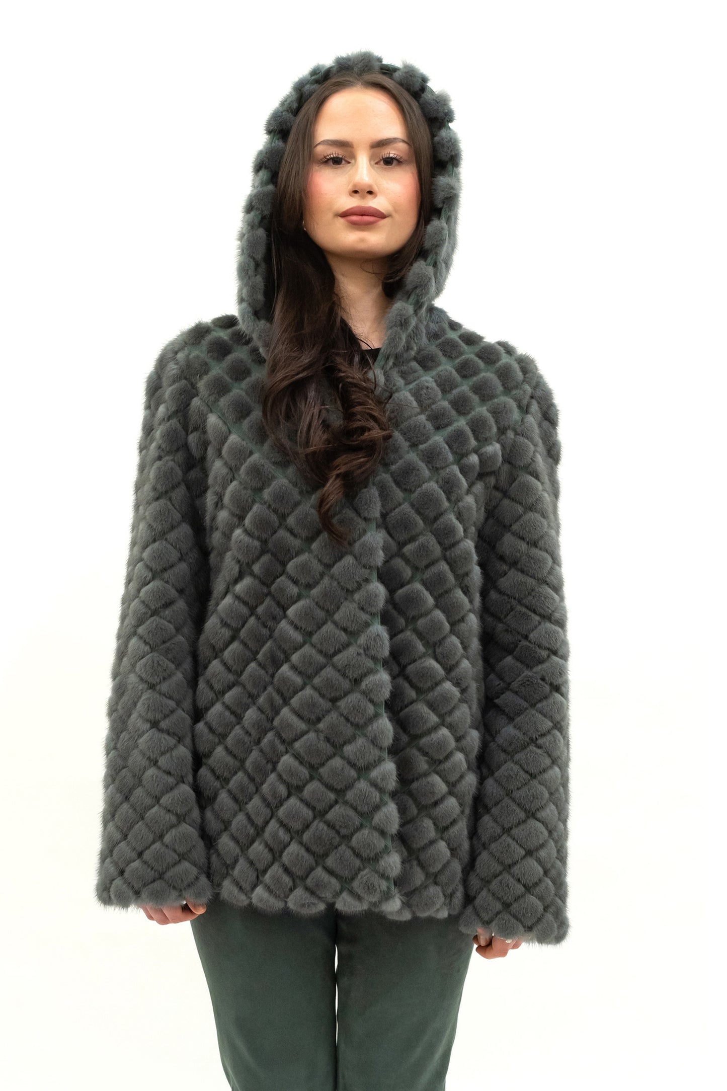 Nerzjacke mit Kapuze grau-grün