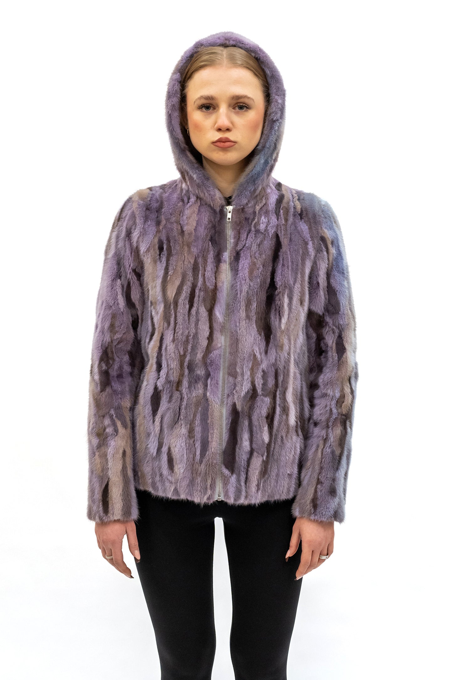 Kurze Nerzjacke mit Kapuze